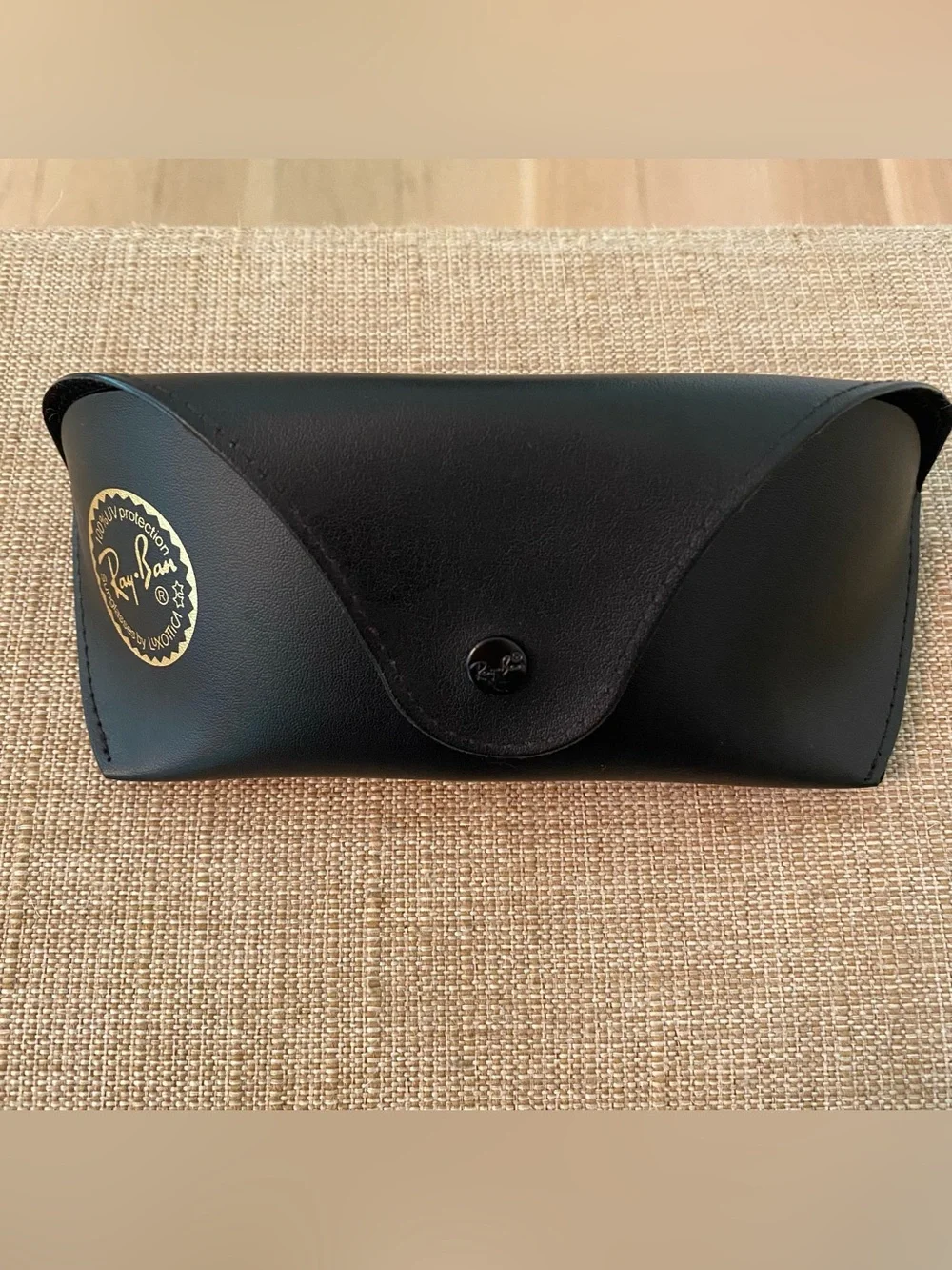 Sporty Sleek Ray-Ban RB4114 Predator Black Wrap Sunglasses Case And Cloth
